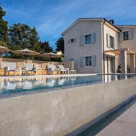 Restaurant & Villa Morgan Brtonigla Exteriör bild